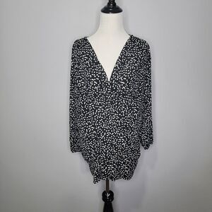 Talbots Woman 2X Long Sleeve Black and White Polka Dot‎ Wrap Ruched Stretchy Top